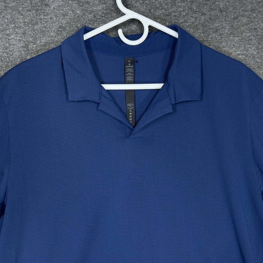 Lululemon Warped‎ Sense Polo Mens XL Blue Johnny Collar Breathable M3ARNS